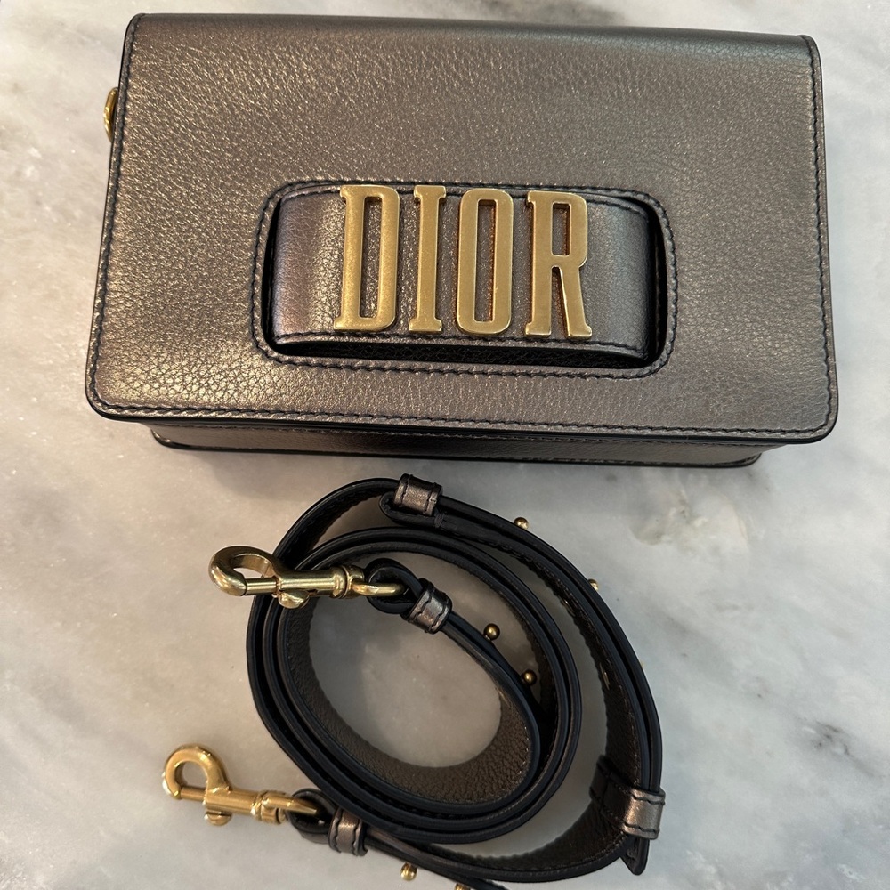 Dior Dio(r)evolution Flap Bag Leather Medium